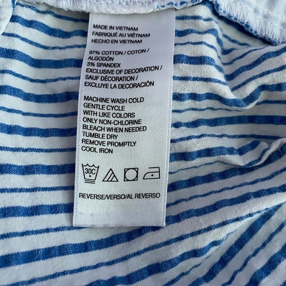 IZOD Blue & White Seersucker Shorts Women’s Size 14 | Classic Summer Style - Picture 6 of 6